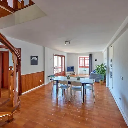 דירה Nura Duplex 5 *